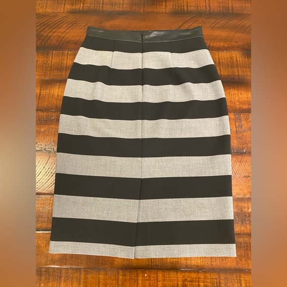 Banana Republic Black and Gray Striped Pencil Skirt - Picture 2 of 8